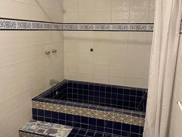 HERMOSA RESIDENCIA CON ALBERCA