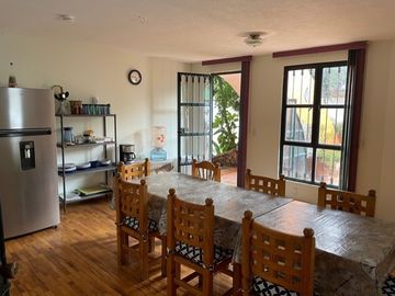 HERMOSA RESIDENCIA CON ALBERCA