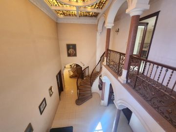 CASA EN VENTA EN PUERTA DE HIERRO