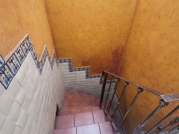 CASA EN VENTA EN PUERTA DE HIERRO