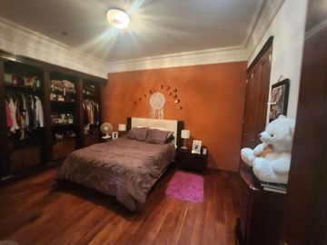 CASA EN VENTA EN PUERTA DE HIERRO