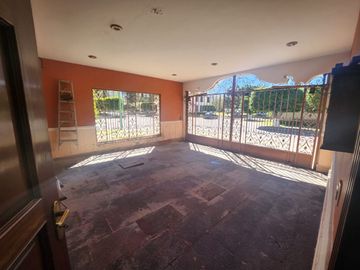CASA EN VENTA EN PUERTA DE HIERRO