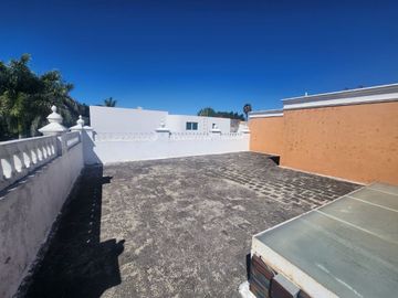 CASA EN VENTA EN PUERTA DE HIERRO