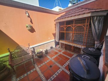 CASA EN VENTA EN PUERTA DE HIERRO