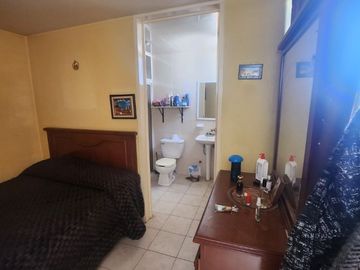 CASA EN VENTA EN PUERTA DE HIERRO