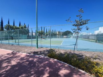 CASA EN VENTA EN PUERTA DE HIERRO