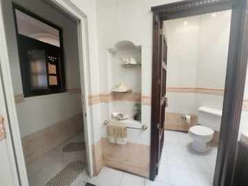 CASA EN VENTA EN PUERTA DE HIERRO