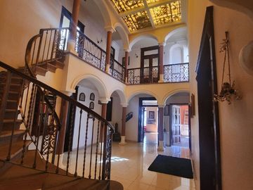 CASA EN VENTA EN PUERTA DE HIERRO