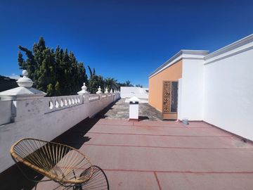 CASA EN VENTA EN PUERTA DE HIERRO