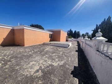 CASA EN VENTA EN PUERTA DE HIERRO