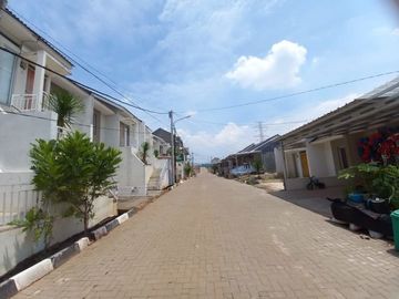 Rumah Tanpa BI Checking siap Huni dekat Taman Love