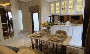 Rumah 3 Lantai Ala Prancis di Jakarta Timur Bonus Attic & Sky Balcony