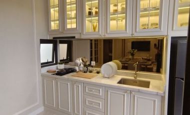 Rumah 3 Lantai Ala Prancis di Jakarta Timur Bonus Attic & Sky Balcony