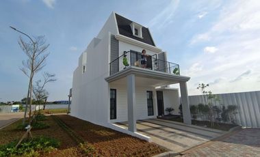 Rumah 3 Lantai Ala Prancis di Jakarta Timur Bonus Attic & Sky Balcony