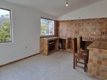 VENTA DE CASA EN DESNIVELES, COLONIA LAS ARBOLEDAS, ATIZAPÁN DE ZARAGOZA