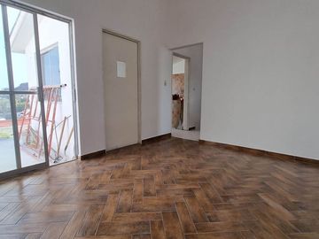 VENTA DE CASA EN DESNIVELES, COLONIA LAS ARBOLEDAS, ATIZAPÁN DE ZARAGOZA