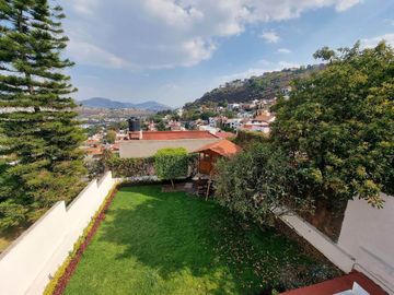 VENTA DE CASA EN DESNIVELES, COLONIA LAS ARBOLEDAS, ATIZAPÁN DE ZARAGOZA