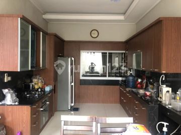 Rumah 2 Lantai SHM di Delatinos -Bsd City