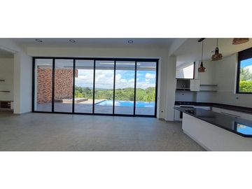 Vendo Hermosa Casa Campestre en conjuto Cerrado en Cerritos