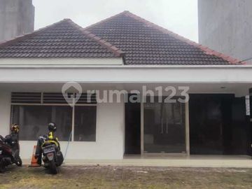 Rumah Area Komersial, Klb 10 Lantai Di Tn Abang, Petojo, Jakarta.pusat