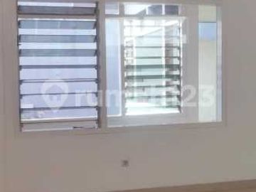 Rumah Area Komersial, Klb 10 Lantai Di Tn Abang, Petojo, Jakarta.pusat