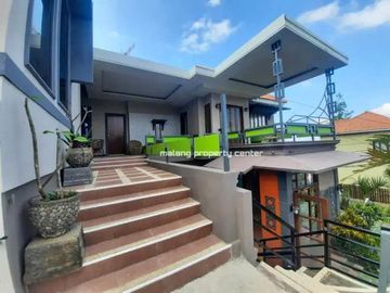 Rumah Hook 2 Lantai Luas 342 di Greenhill Karangploso kota Malang