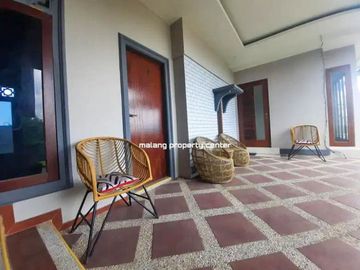 Rumah Hook 2 Lantai Luas 342 di Greenhill Karangploso kota Malang