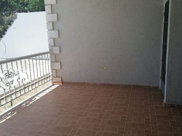 QUINTA  CASA DE 2 NIVELES  Y ALBERCA  !!!!