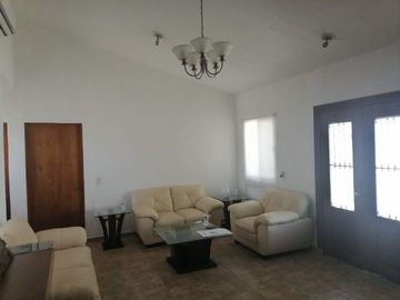 QUINTA  CASA DE 2 NIVELES  Y ALBERCA  !!!!