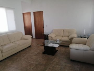 QUINTA  CASA DE 2 NIVELES  Y ALBERCA  !!!!