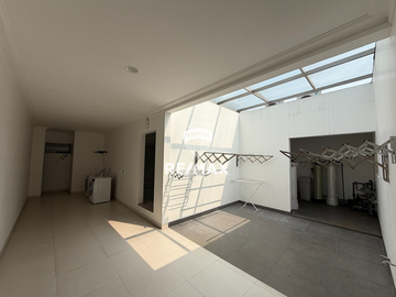 Dijual rumah mewah full furnished di Cluster Sutera Onyx, Alam Sutera
