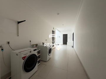 Dijual rumah mewah full furnished di Cluster Sutera Onyx, Alam Sutera
