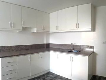 4 Bedroom Modern House for Sale in Pandan Angeles City Near Marquee Mall