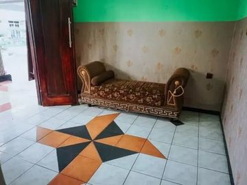 DIJUAL RUMAH HOOK 3 LANTAI LUAS 240 DAERAH SULFAT KOTA MALANG