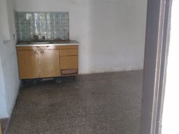 Casa PH en venta en Bernal Oeste