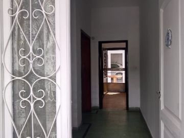 Casa PH en venta en Bernal Oeste
