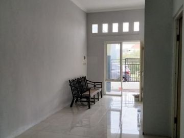 Rumah Medokan sawah timur baruu.. 650 jt negoo