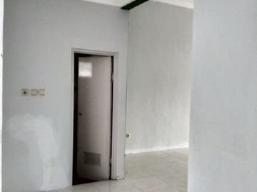 Rumah Medokan sawah timur baruu.. 650 jt negoo