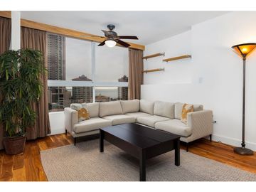 EN VENTA (PRECIO REDUCIDO) HERMOSO APARTAMENTO EN PUNTA PACIFICA