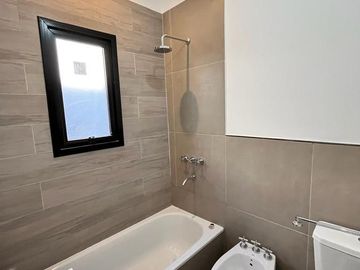 Casa de 3 dormitorios a ESTRENAR en VENTA en Country Pinar 2, Tafí Viejo