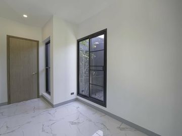 3 Bedroom Townhouse for sale in Hang Dong, Chiang Mai