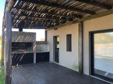 Casa Quinta En Venta 6 Ambientes - Costa Esmeralda, Pinamar