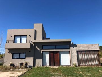 Casa Quinta En Venta 6 Ambientes - Costa Esmeralda, Pinamar