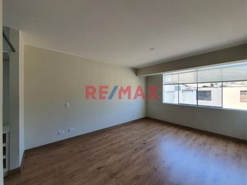 ¡Exclusivo Departamento en Venta en Valle Hermoso, Santiago de Surco!
¿Te imaginas despertar cada mañana en una zona tranquila, rodeada de áreas verd