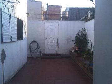 Casa PH en venta en Moron Sur