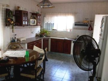 Casa PH en venta en Moron Sur