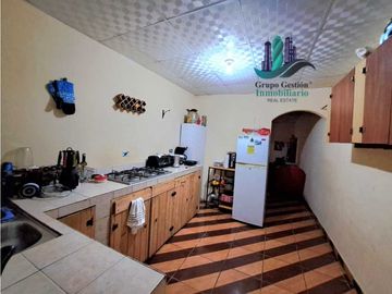 VENDO DUPLEX CON VISTA AL VOLCAN EN JARAMILLO ARRIBA
