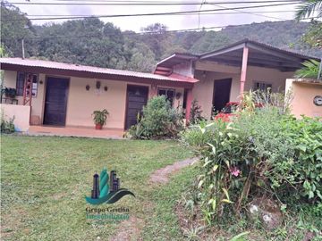 VENDO DUPLEX CON VISTA AL VOLCAN EN JARAMILLO ARRIBA