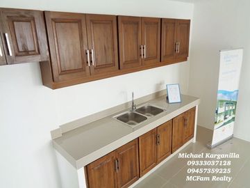 READY FOR OCCUPANCY TOWNHOUSE IN NORTH CALOOCAN - BLUHOMES BREEZE