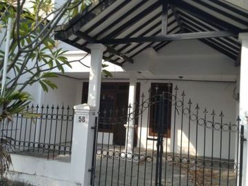 Dijual & Disewakan Rumah Siap Huni Di JL. Raya Darmo Permai Selatan, Surabaya